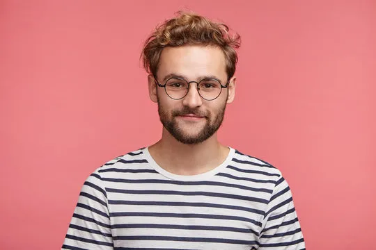 电竞解说员 李哥